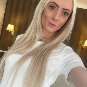 EmmaParker Caucasian webcam from United Kingdom