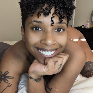 Jayla_Quinn webcam livesex profile in ebony cams