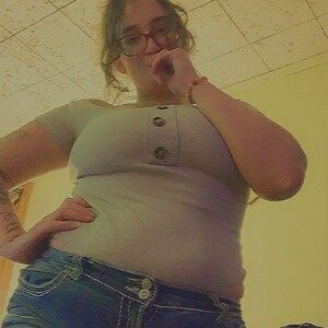 Cheyybabyy live cam video preview
