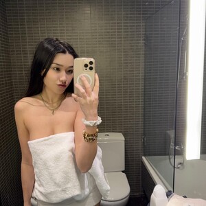 Shachatte webcam profile - French