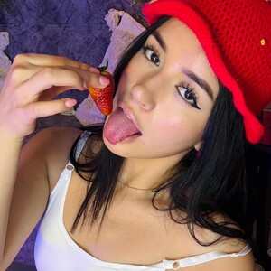 Aiko_cum webcam livesex profile