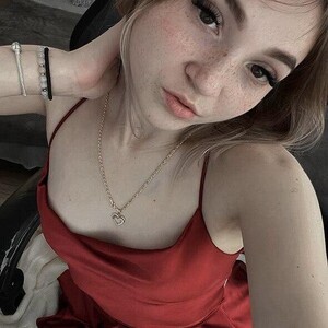 Daisyy webcam profile - Polish