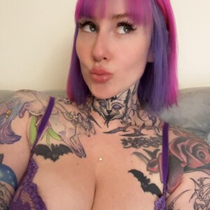 Elis_Bathory webcam livesex profile in young cams