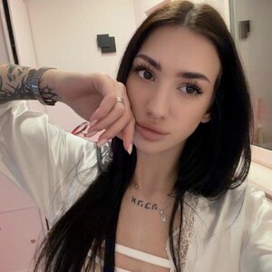 Luness webcam profile - Polish