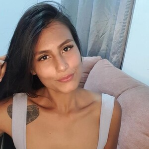 MirandaGodess Blowjob webcam from Colombia