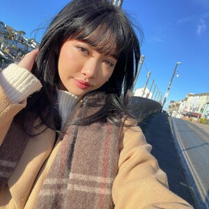 Miss_ReinaT Asian webcam from United Kingdom