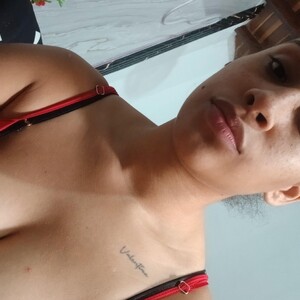 Sara_lenon webcam livesex profile in ebony cams