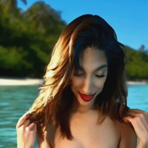 Silky_indian webcam livesex profile in east-indian cams
