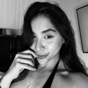Sofiiiaa_ webcam livesex profile in young cams