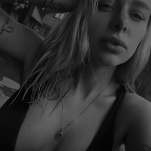 YourPupsik Woman webcam from Ukraine